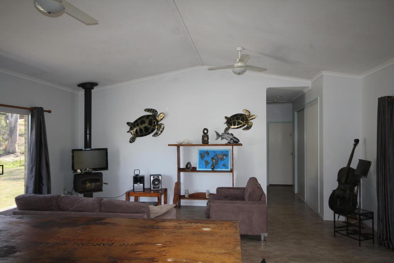 Castaway Beach House- No Parties - No Pets アグネス・ウォーター エクステリア 写真